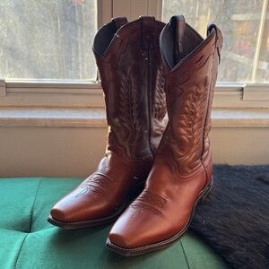 Classic Brown Women’s Western Leather Boots